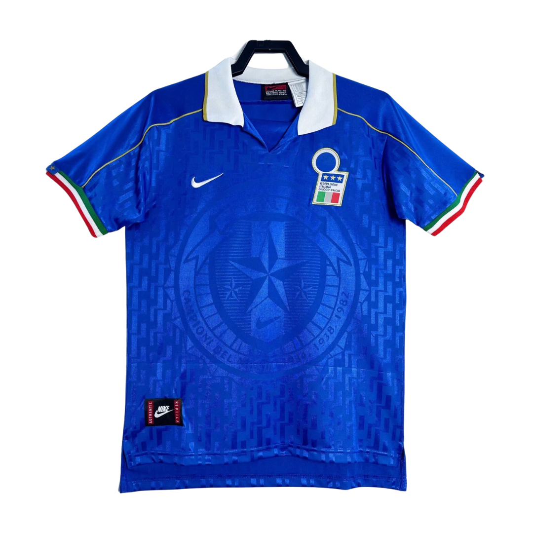 ItalyHomeshirt-1995.png