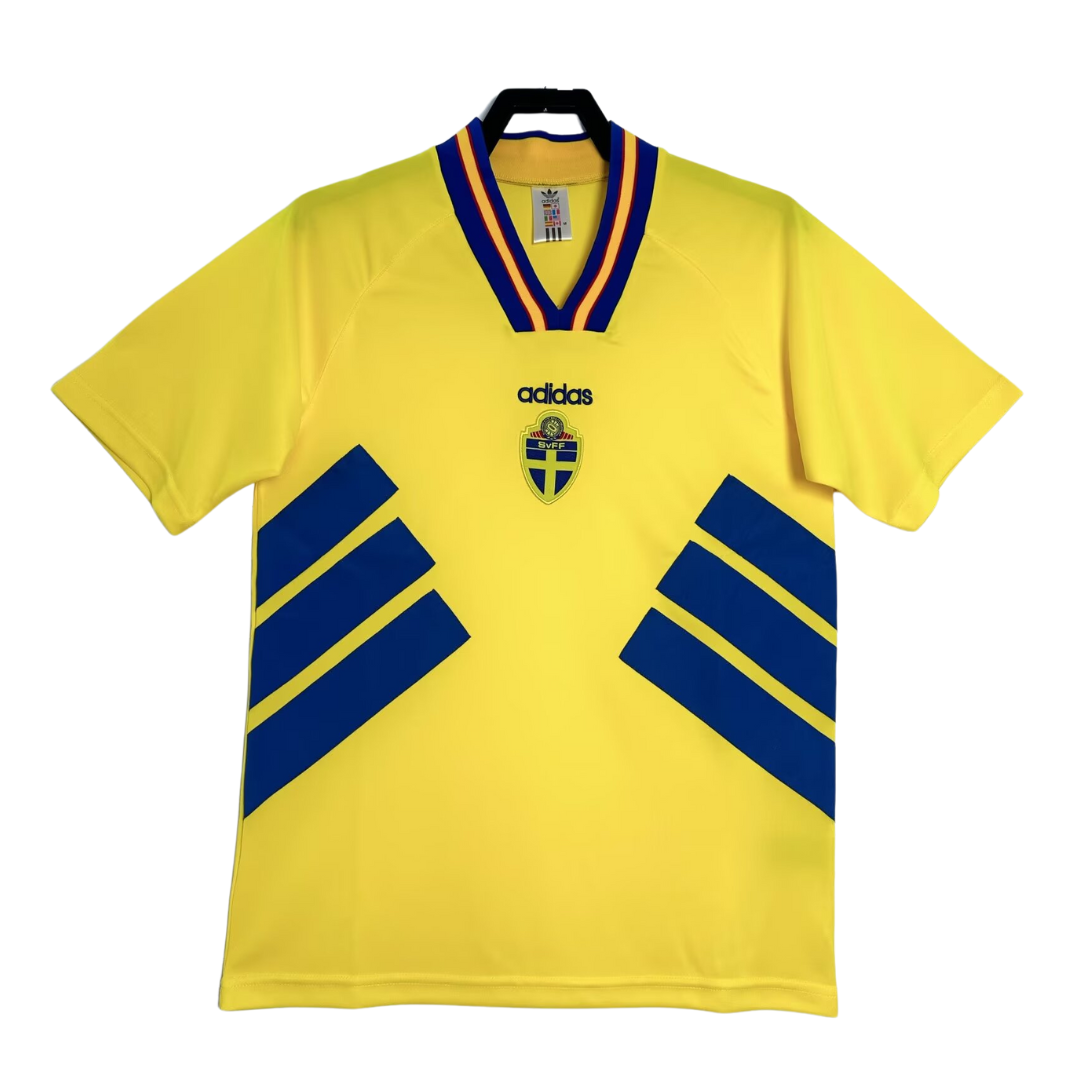 Swedenhomeshirt1994.png