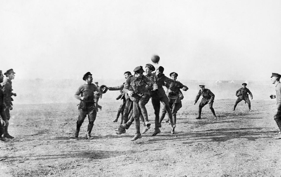 Truce-Christmas-1914-Football_1080x